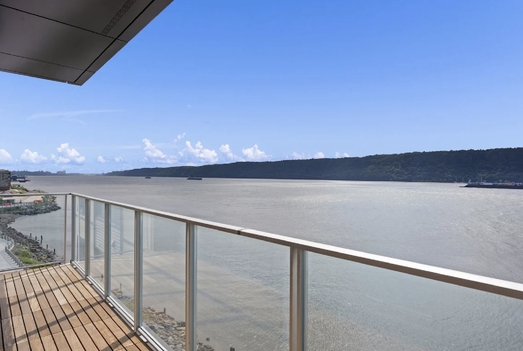 Riverside Drive - Photo 5