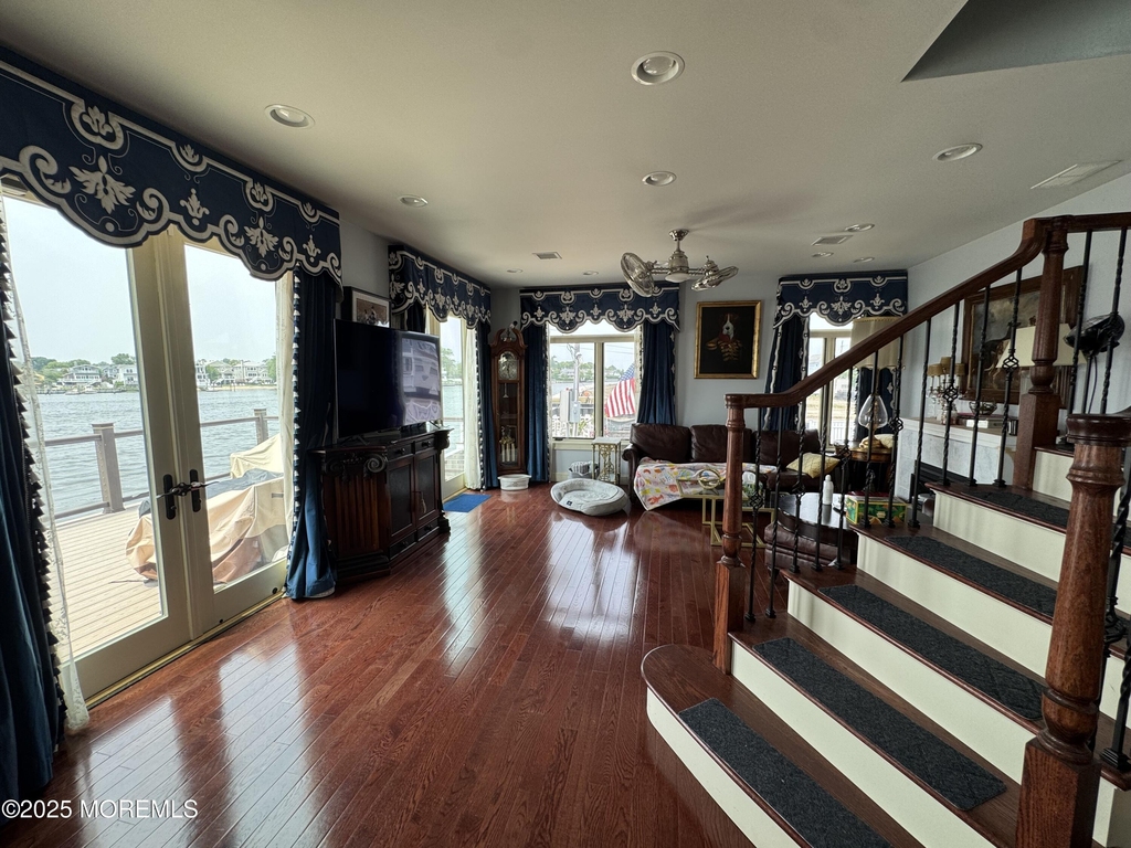 36 Beach Street - Photo 10