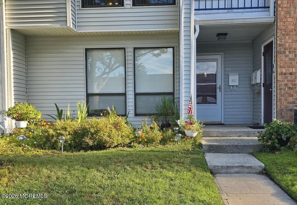 5c Twin Rivers Drive - Photo 0
