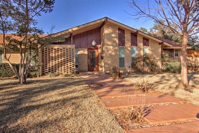 3763 Vinecrest Drive - Photo 1
