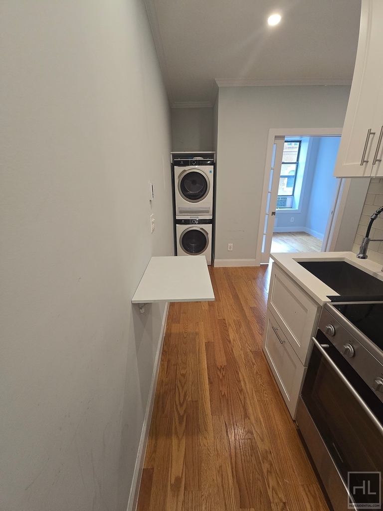 East 80th Street - Photo 1