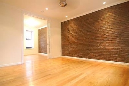 East 100th Street - Photo 1