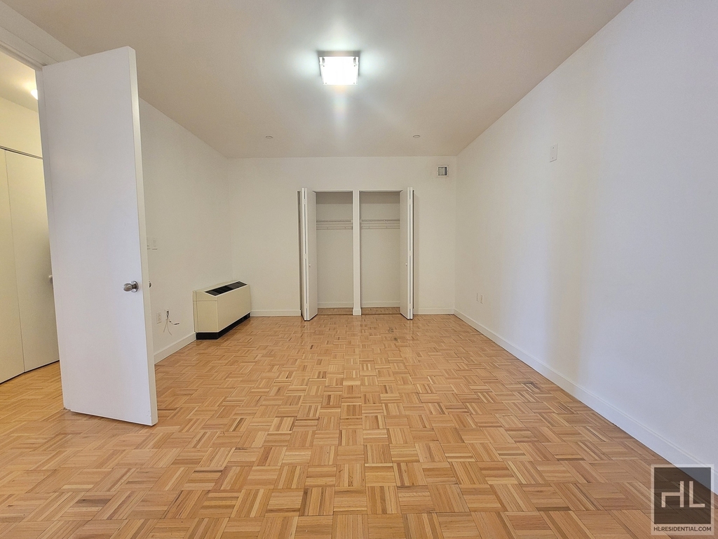 Murray Street - Photo 2