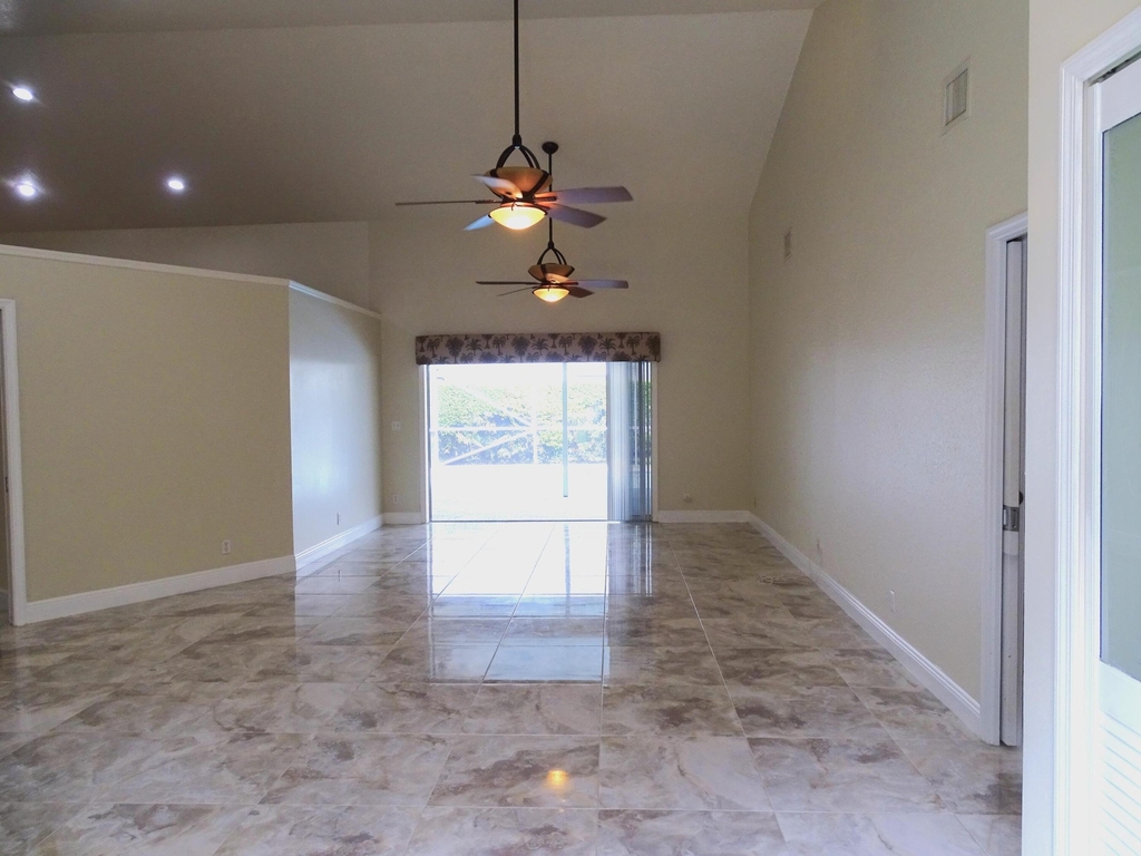 6325 Winding Lake Drive - Photo 4