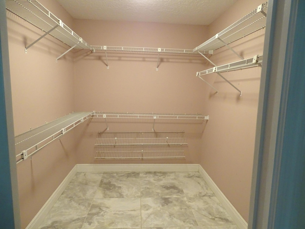 6325 Winding Lake Drive - Photo 12