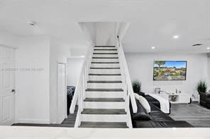833 Nw 81st Avenue - Photo 9