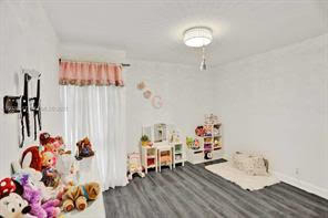 833 Nw 81st Avenue - Photo 14