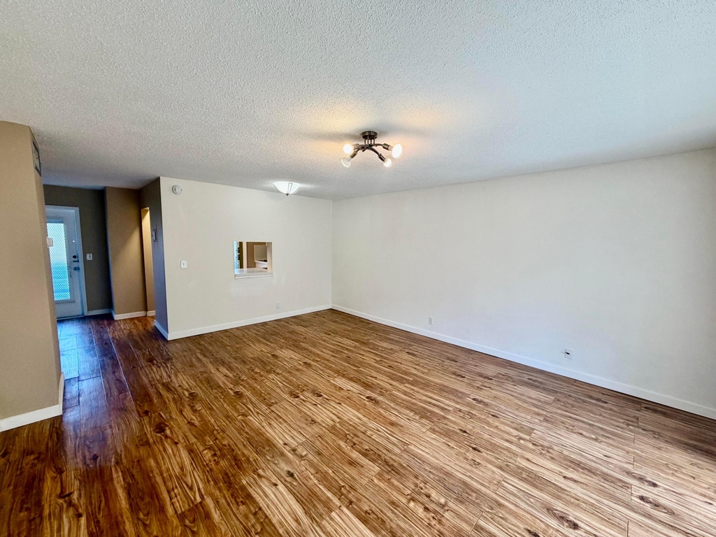 1000 Ne 14th Avenue - Photo 2
