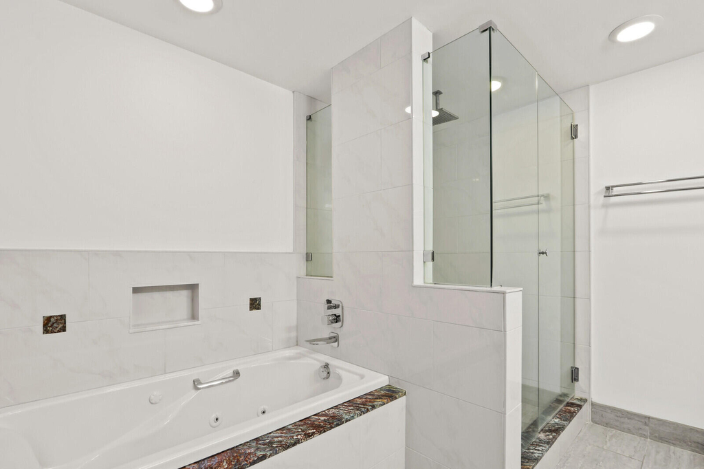 4200 N Ocean - Photo 21