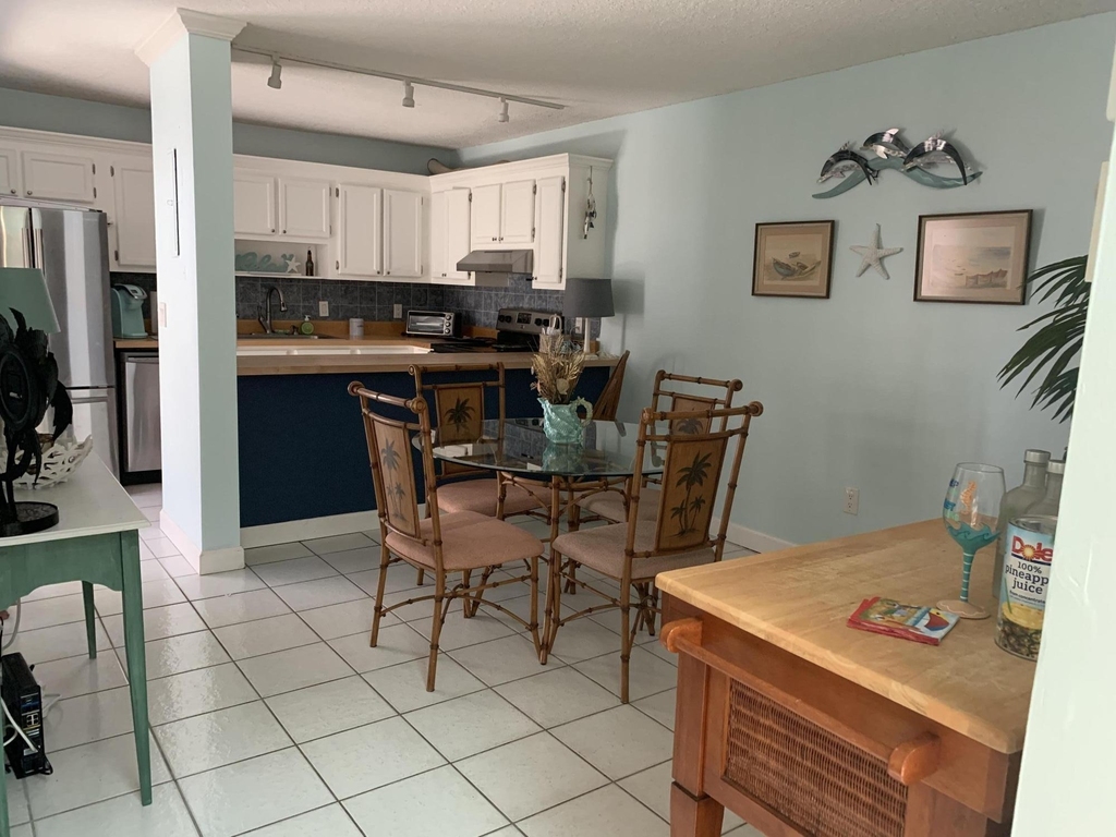 825 Center Street - Photo 14