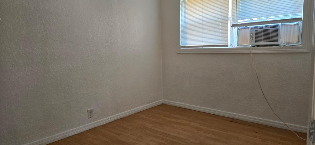 112 Newton Road - Photo 21