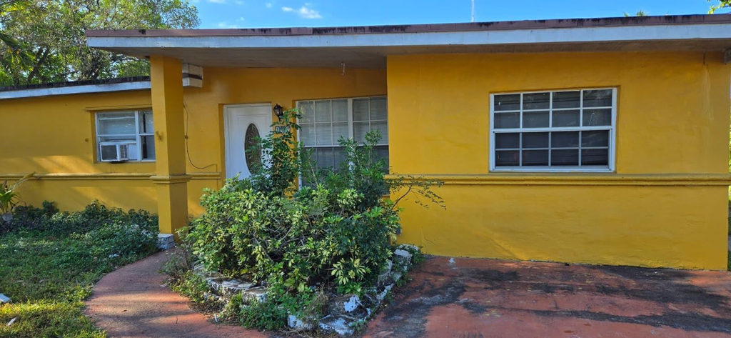 112 Newton Road - Photo 1