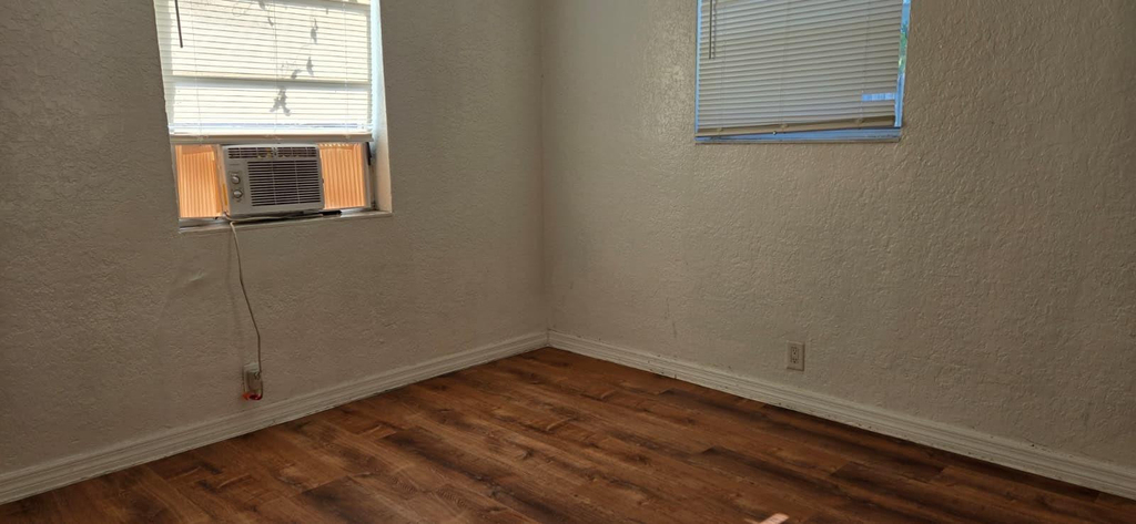 112 Newton Road - Photo 13