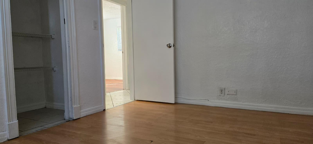 112 Newton Road - Photo 14