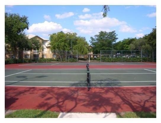 9901 Westview Drive - Photo 8