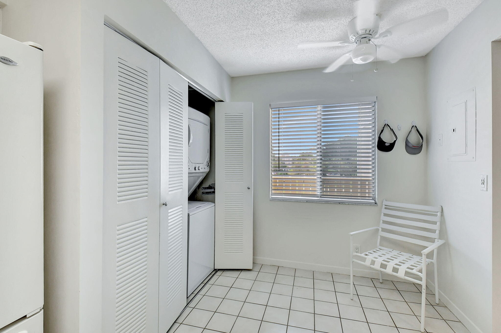 7185 Huntington Lane - Photo 12