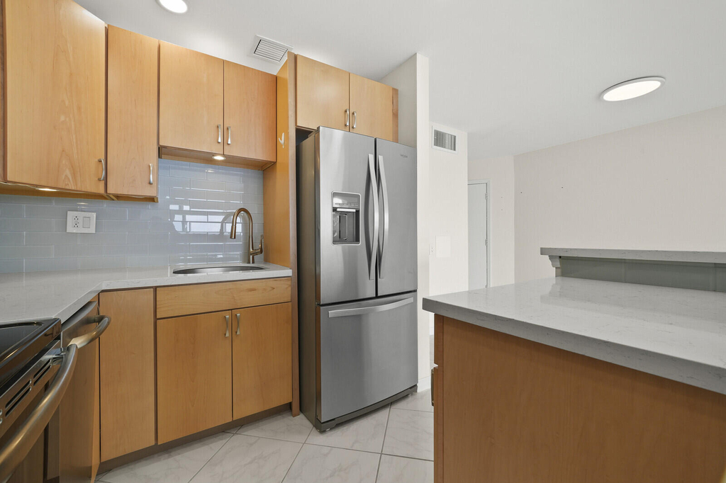 400 Wilma Circle - Photo 10