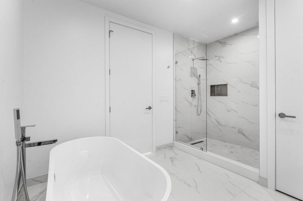 220 Lake Shore Drive - Photo 19