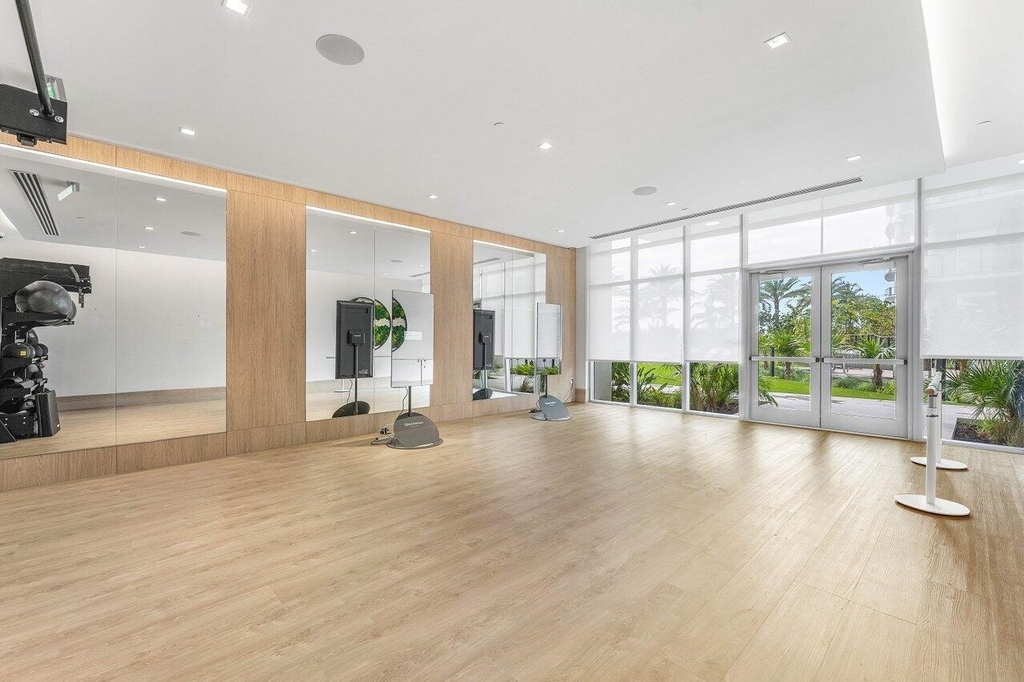 220 Lake Shore Drive - Photo 49