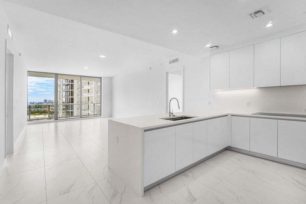 220 Lake Shore Drive - Photo 1