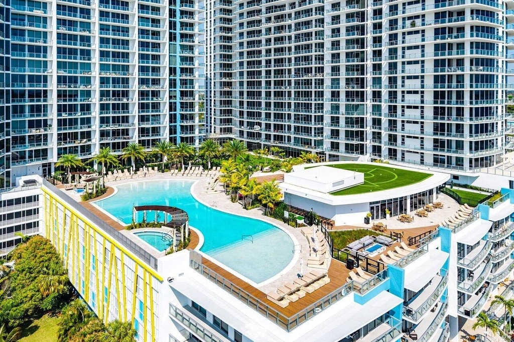 220 Lake Shore Drive - Photo 39