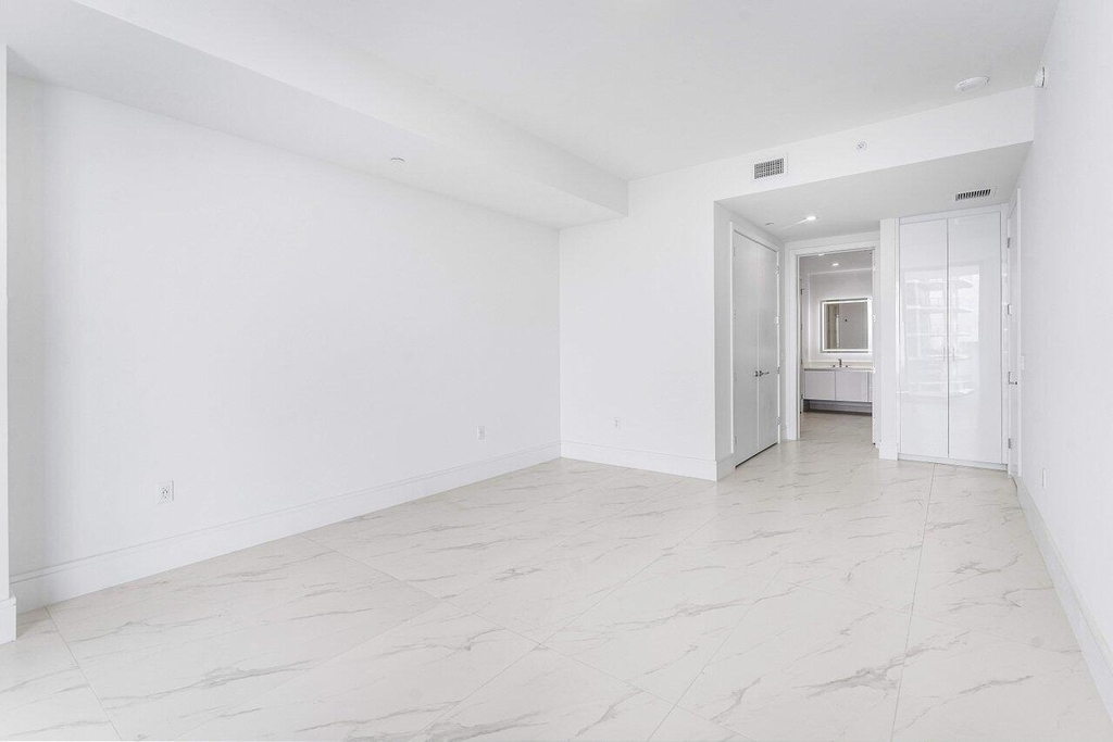 220 Lake Shore Drive - Photo 15
