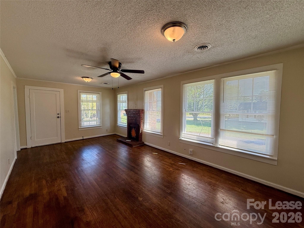 507 Turnersburg Highway - Photo 4