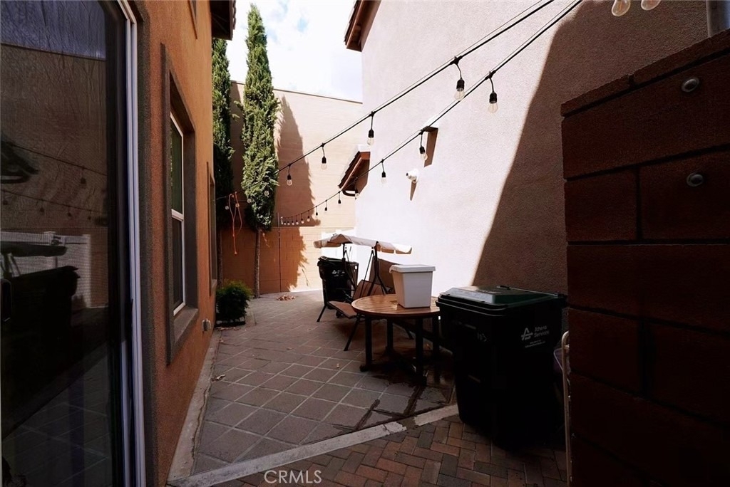 103 Cambria Court - Photo 2