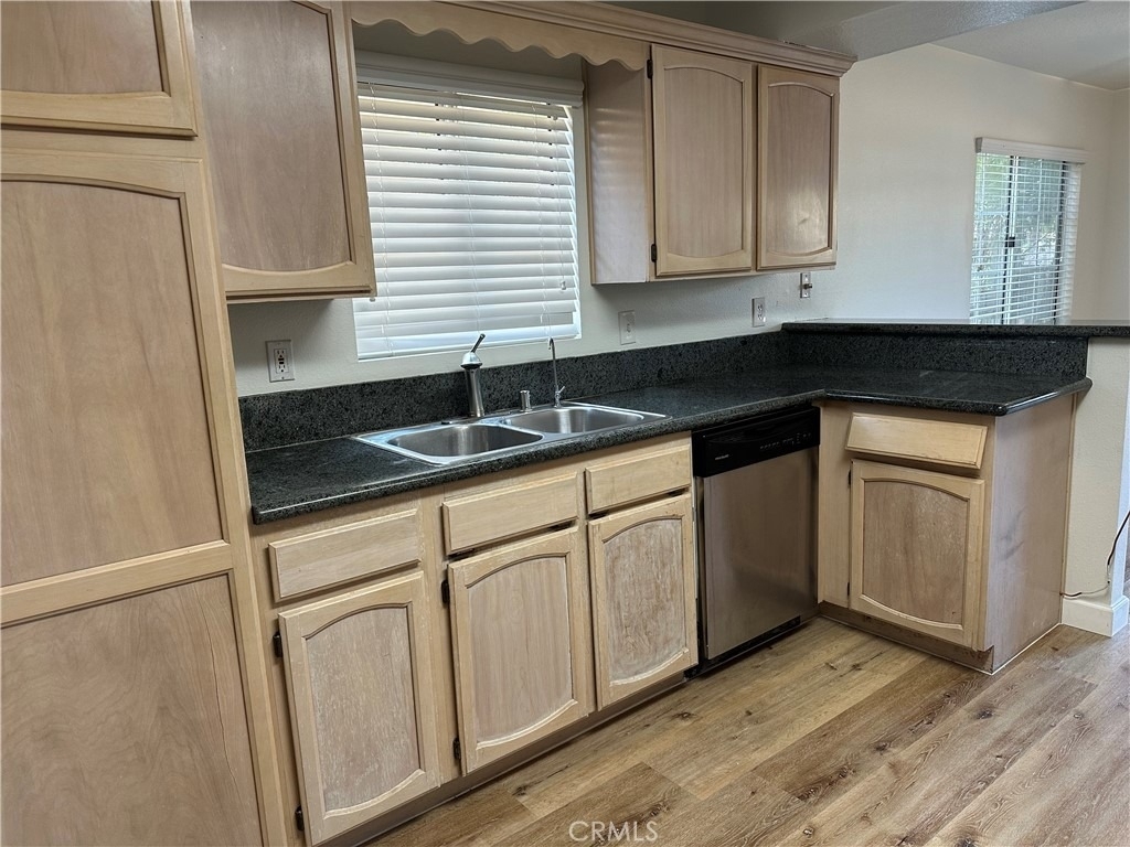 11450 186th Street - Photo 2