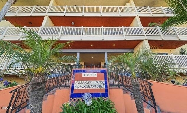 1707 Pacific Coast Highway - Photo 1