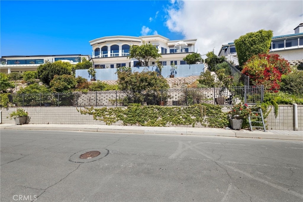 1545 Caribbean - Photo 25