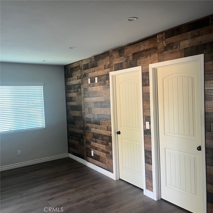 7239 Sterling Avenue - Photo 1