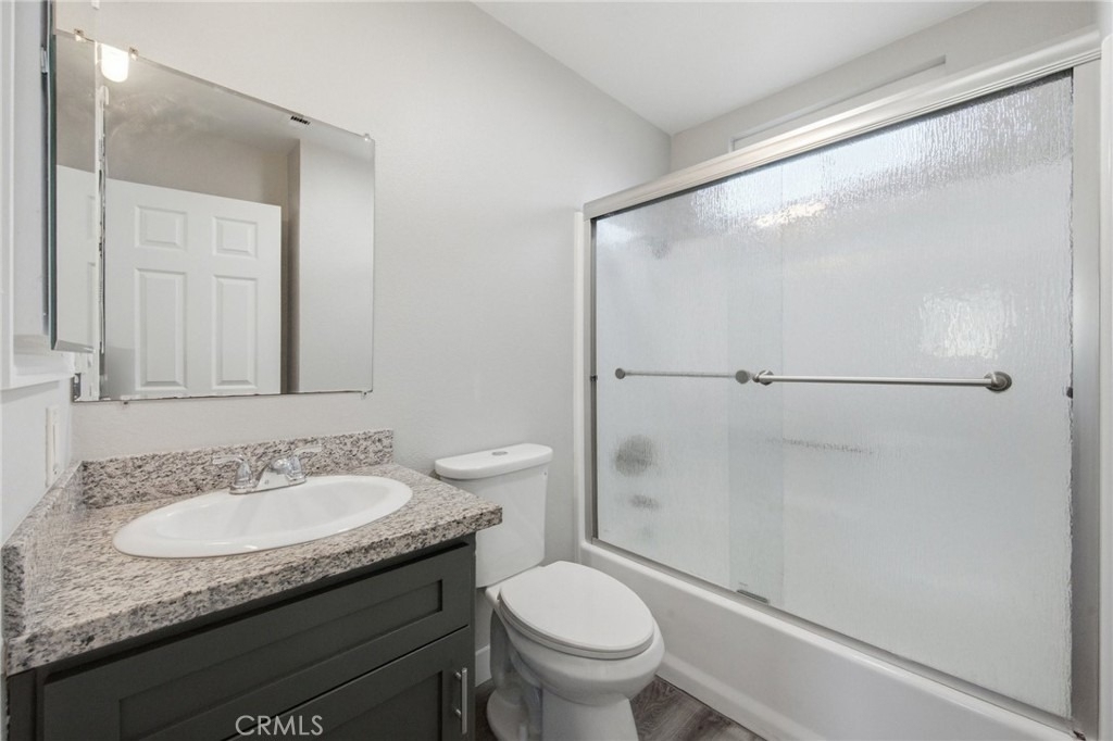 260 W 3rd - Photo 5