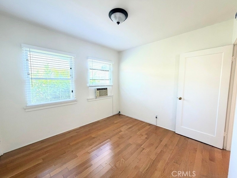 141 N Kenwood Street - Photo 6