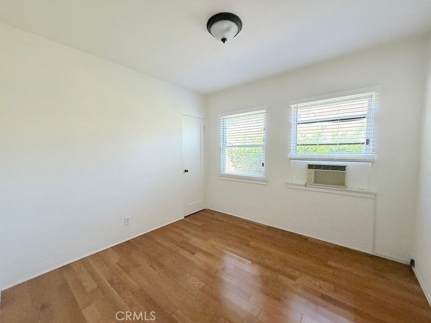 141 N Kenwood Street - Photo 5