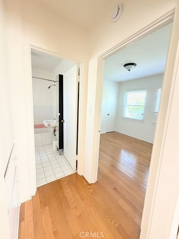 141 N Kenwood Street - Photo 3