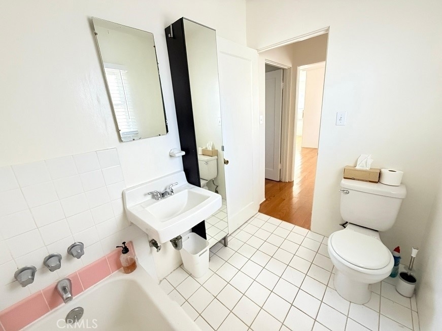 141 N Kenwood Street - Photo 8
