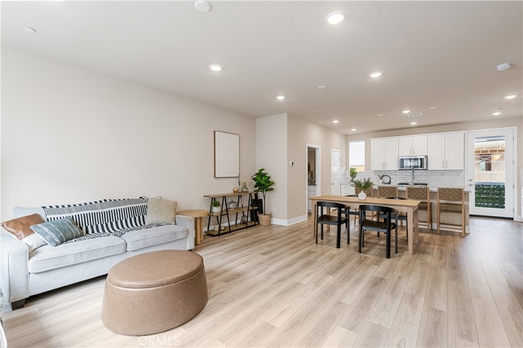 1484 Sunrise Ln. - Photo 3