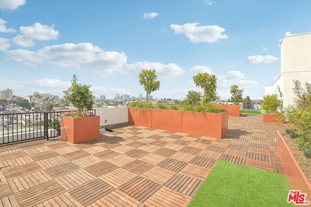 1350 Court Street - Photo 12