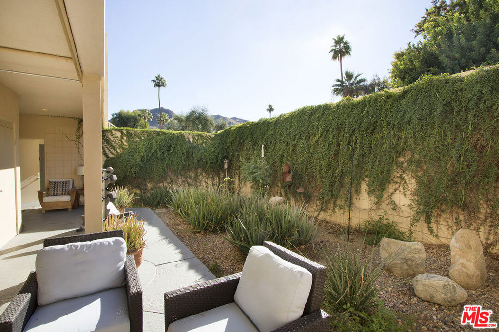 501 Desert Lakes Circle - Photo 57