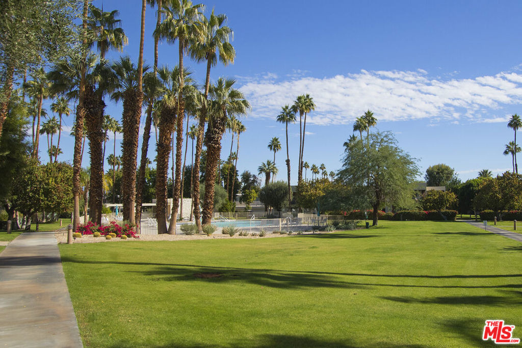 501 Desert Lakes Circle - Photo 18