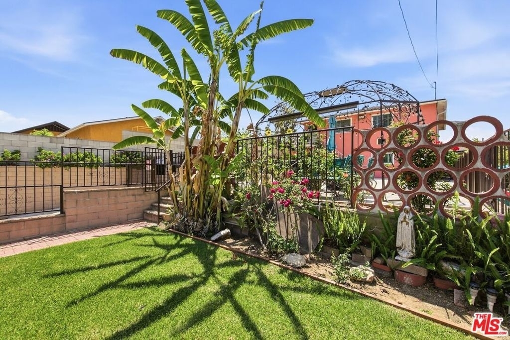 2752 Guirado Street - Photo 3