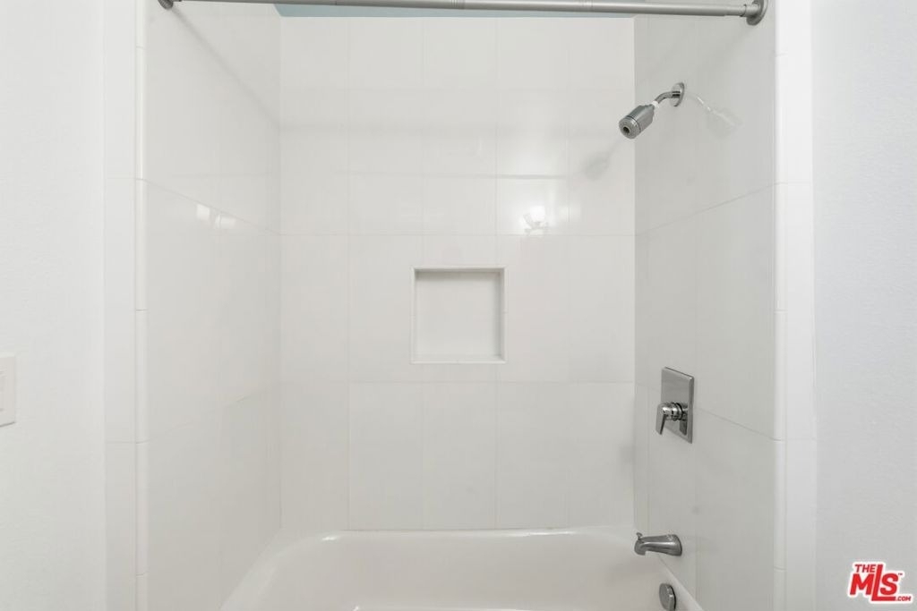 2752 Guirado Street - Photo 22