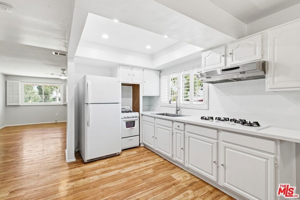 2752 Guirado Street - Photo 1