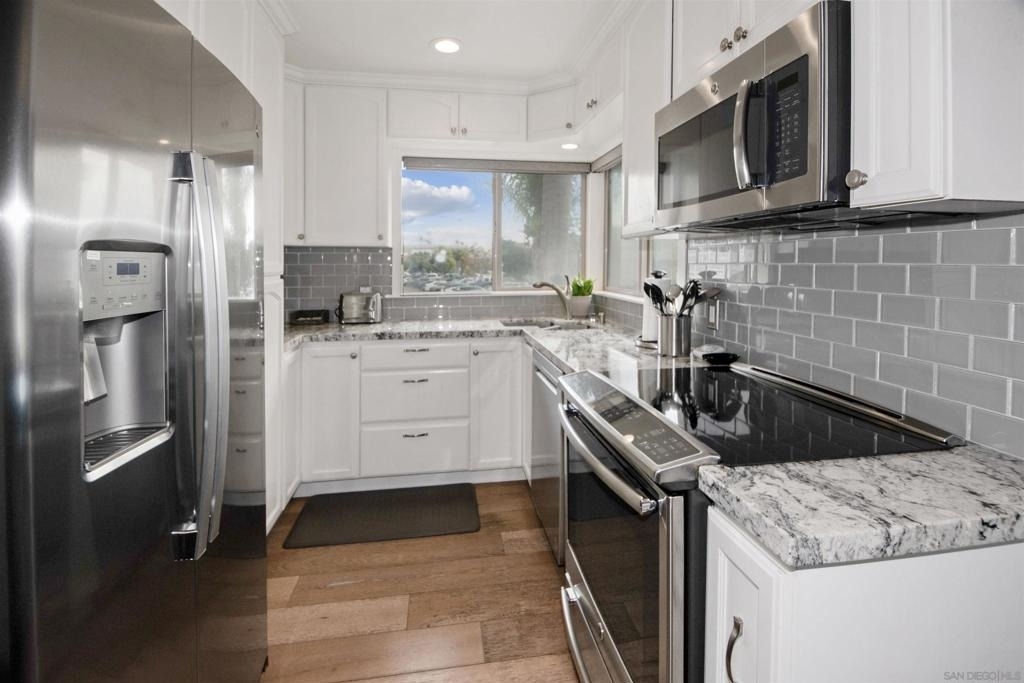 1052 Isabella Avenue - Photo 7