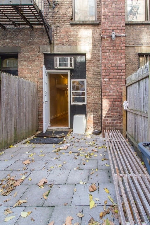 53 Leroy St - Photo 6