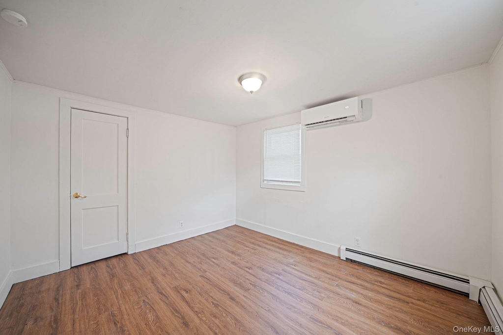32 Dewey Street - Photo 8