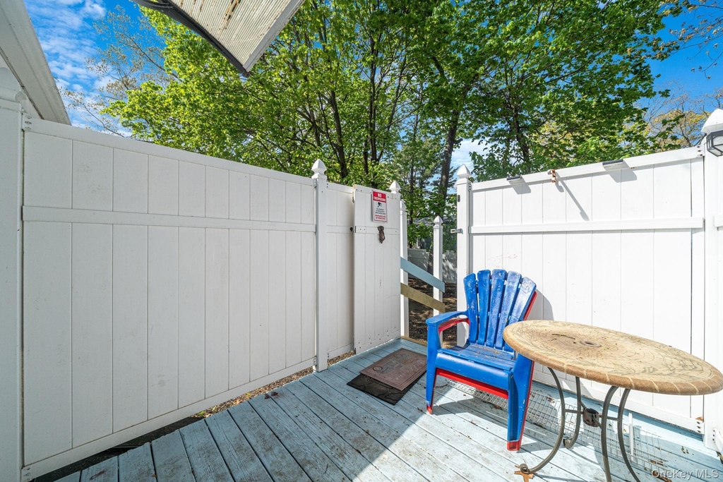 32 Dewey Street - Photo 16