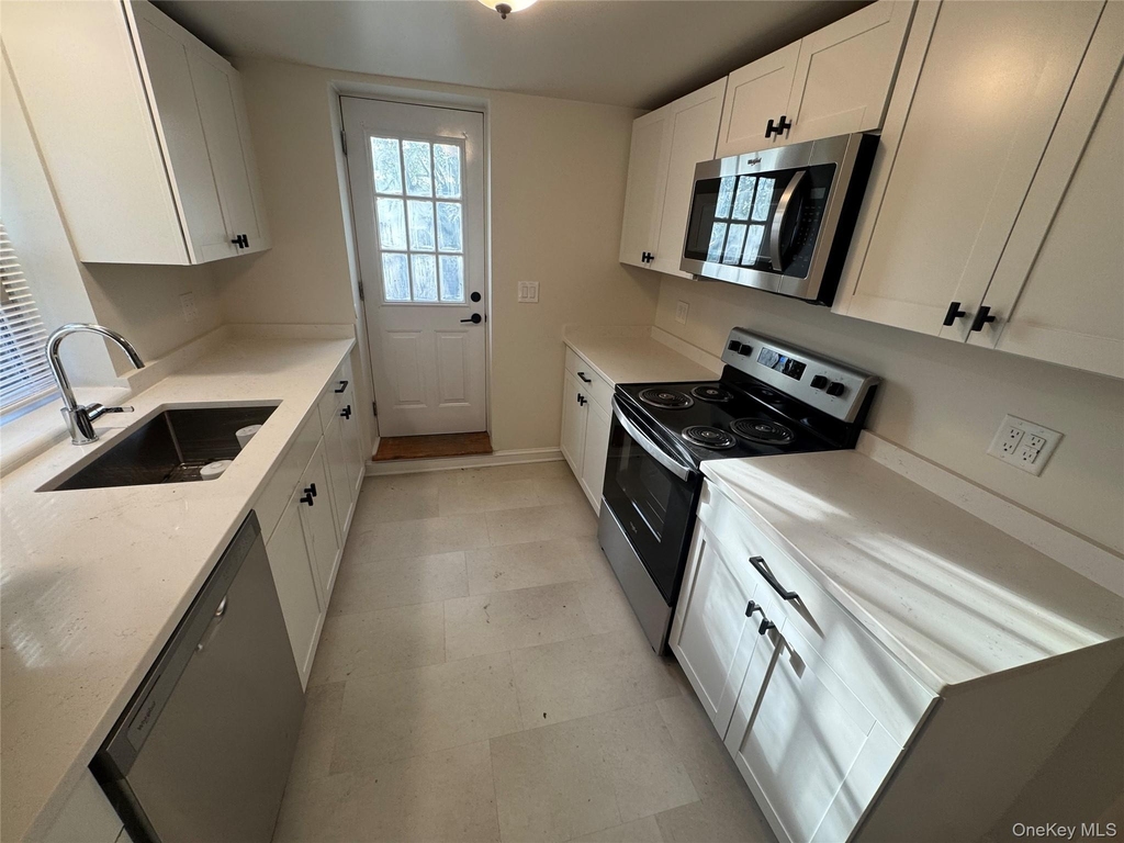 24 Vassar Street - Photo 5