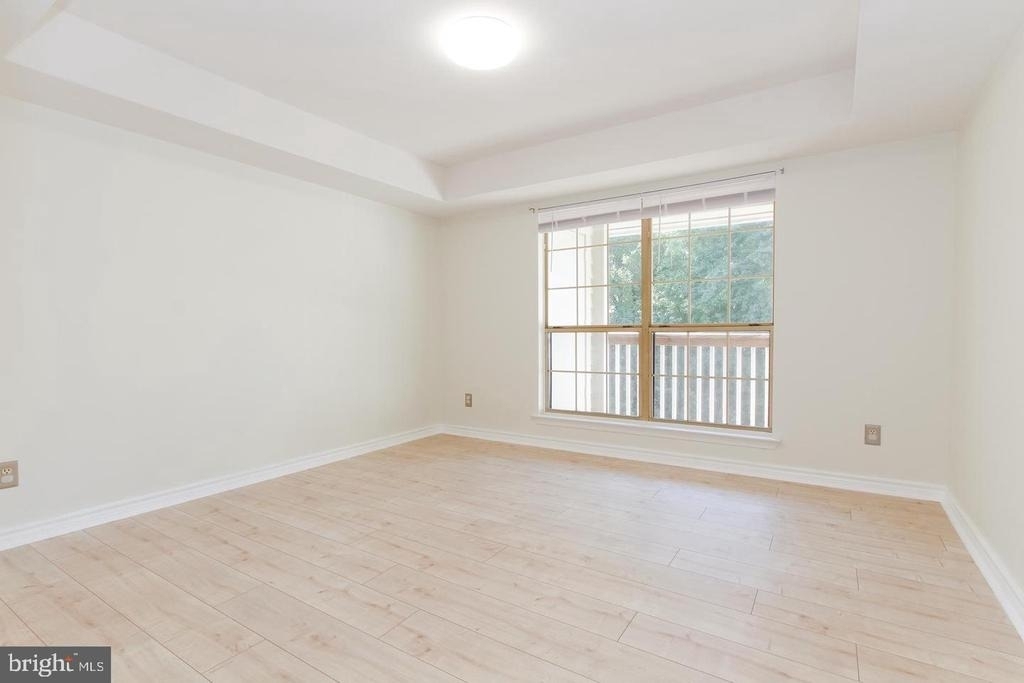 3916 Penderview Drive - Photo 9